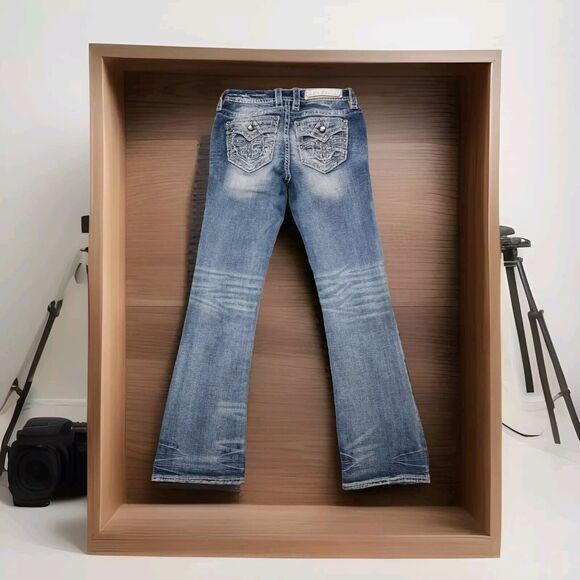 Rock revival Rhinestone Flap Pocket Fay Mid-Rise Bootcut Jeans Size 26 W 28×30 - Picture 1 of 10